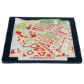 Mapa en relieve 3D Versalles Avilés con edificios rojos y parques verdes – decoración personalizada