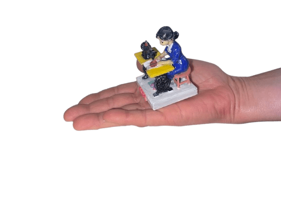 figurina - personalizada - costurera - TRES D